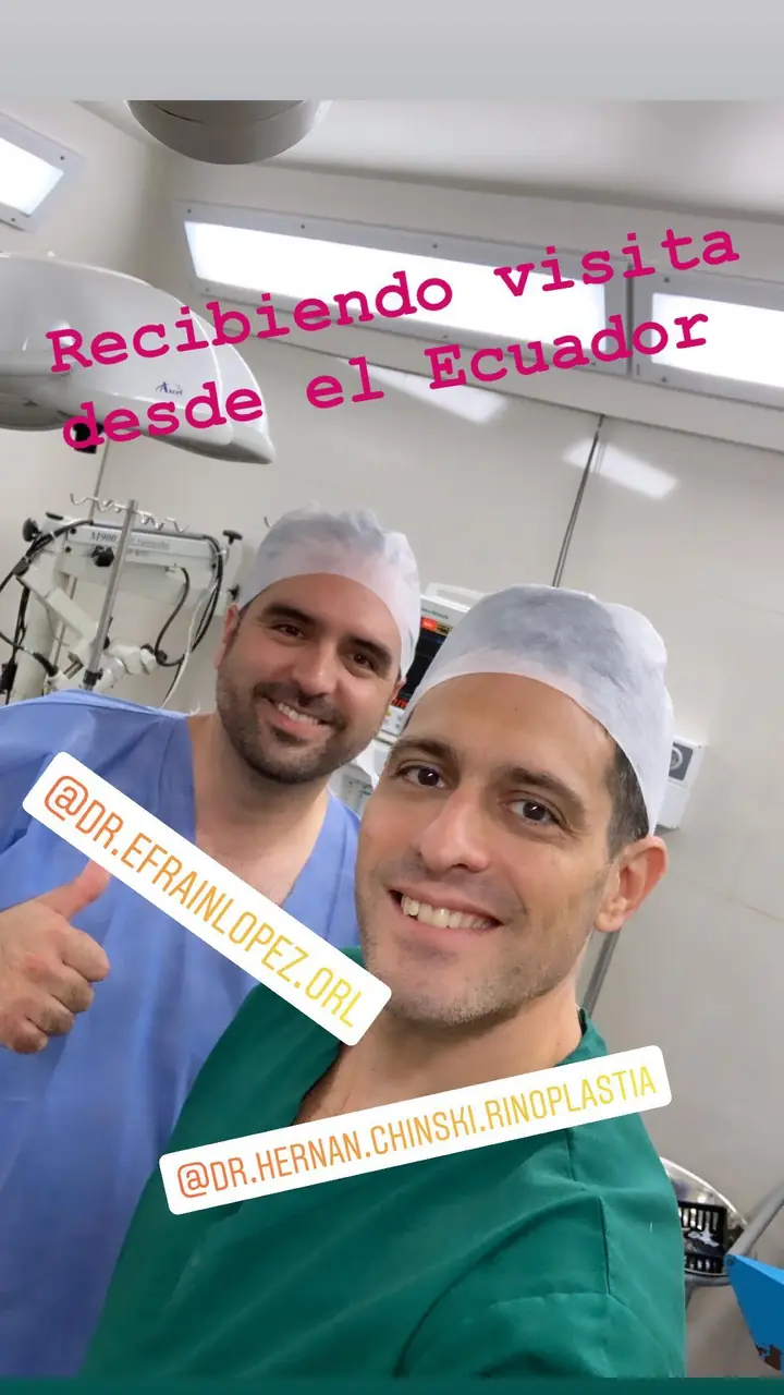 Colegas en el quirófano con los Dres. Chinski, abr. 2019