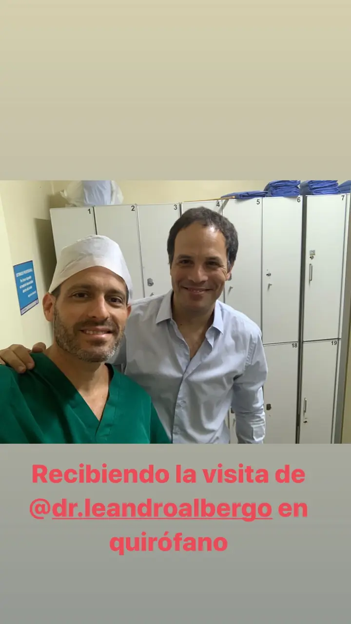 Colegas en el quirófano con los Dres. Chinski, ene. 2020