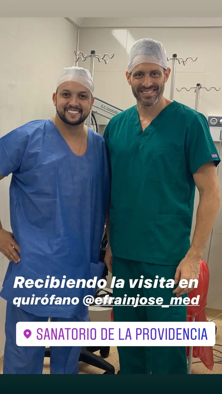 Colegas en el quirófano con los Dres. Chinski, mar. 2020