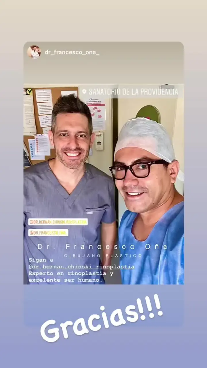 Colegas en el quirófano con los Dres. Chinski, dic. 2021