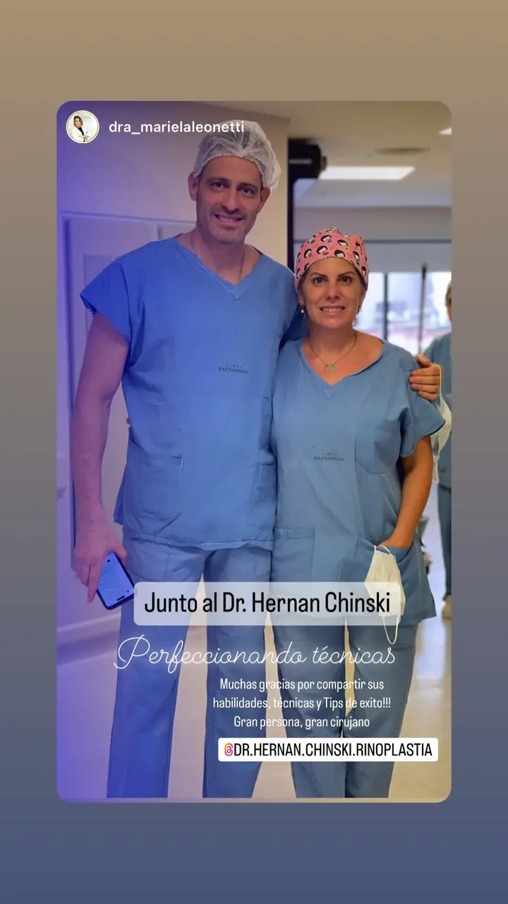 Colegas en el quirófano con los Dres. Chinski, nov. 2023